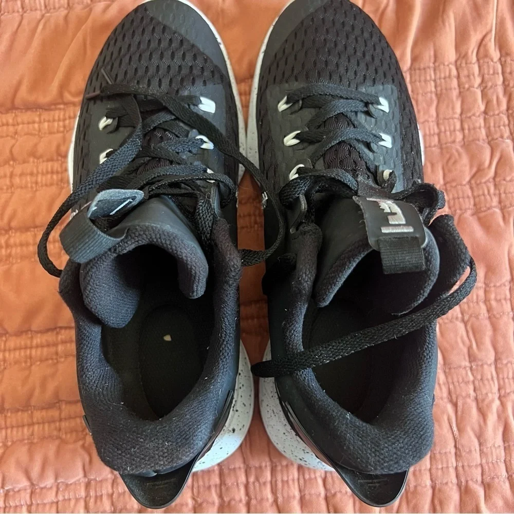 Nike LeBron Witness 5 basketball sneakers
